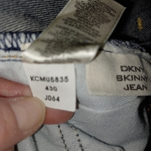 DKNY SKINNYJEANS 4 R, 5 POCKET. - Picture 8 of 8